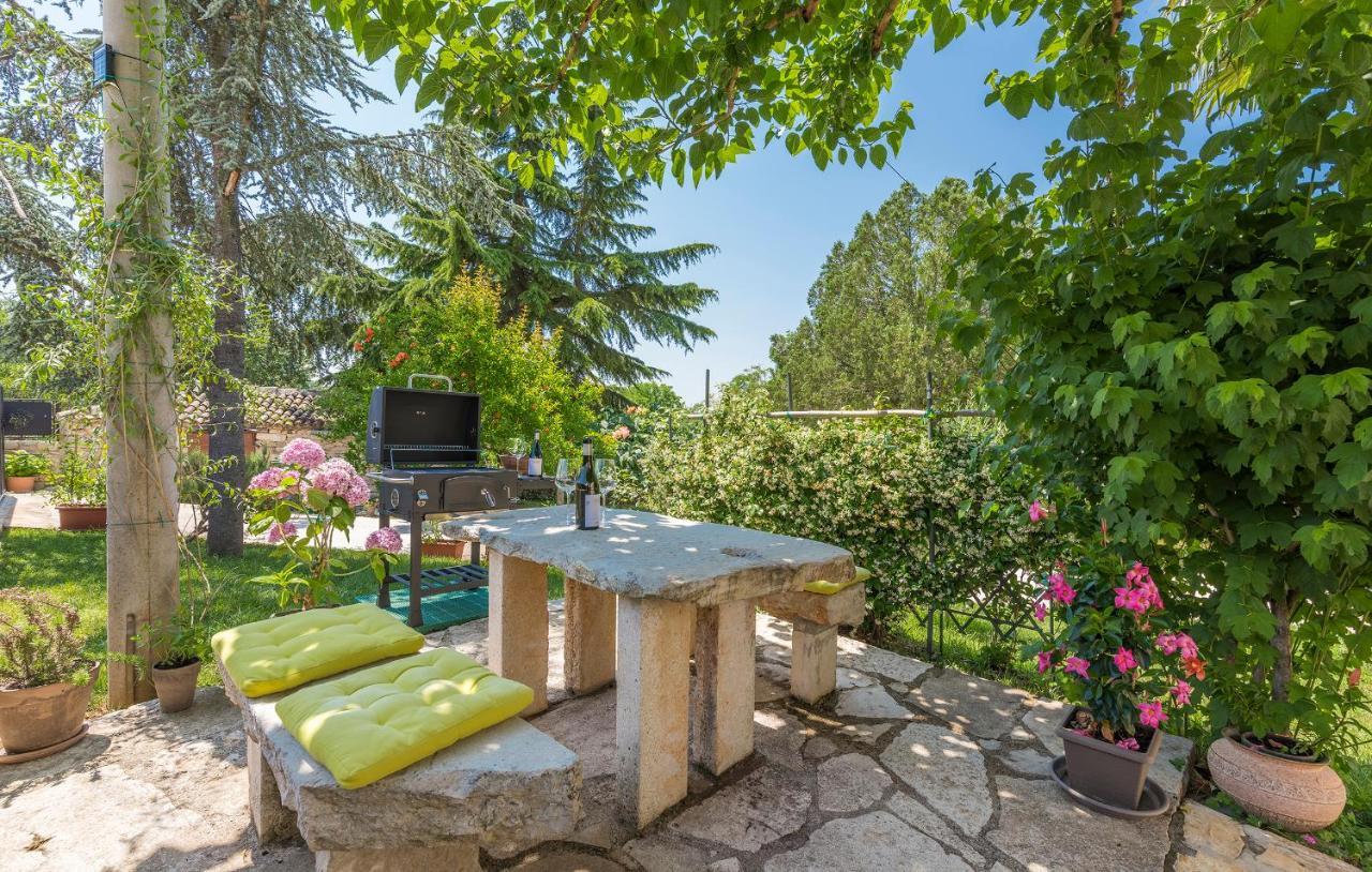 Apartment Claire Karšete Εξωτερικό φωτογραφία