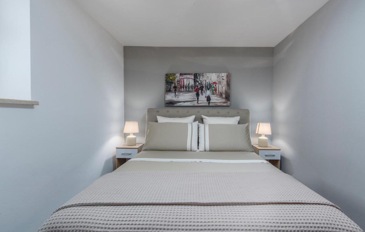 Apartment Claire Karšete Εξωτερικό φωτογραφία